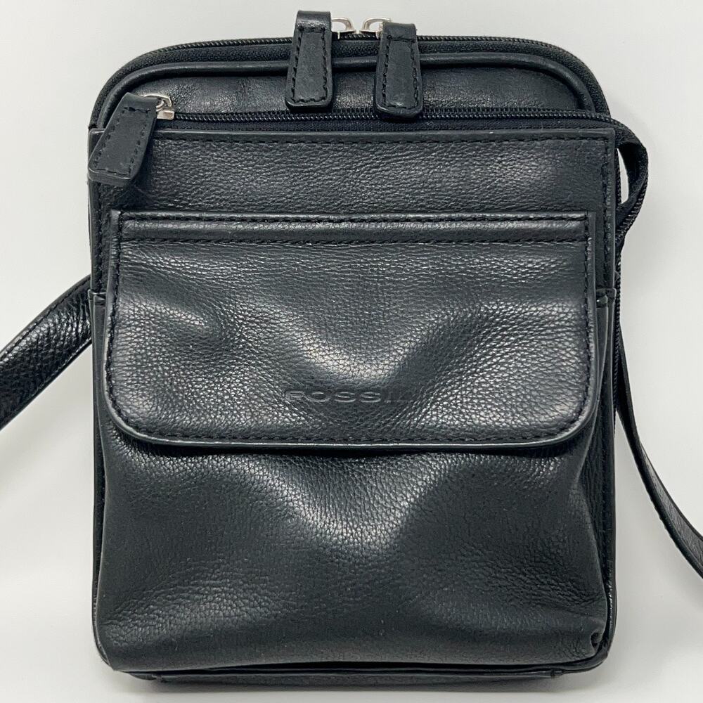 Fossil Black Leather Mini Crossbody Bag Credit Card Pockets Shoulder Strap